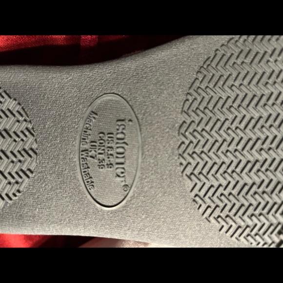 Isotoner slippers, new never worn, size 8.5 - 9 - Picture 3 of 3